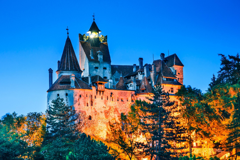 Tour de 1 dia por 3 castelos: Castelo de Quarta-feira e Castelo do Drácula, PelesDe Bucareste: Visita aos castelos de Cantacuzino, Bran e Peles