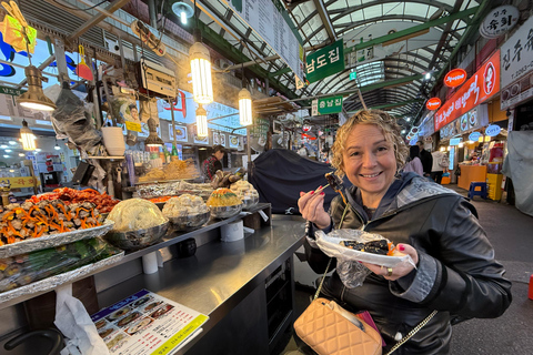 Seoul: Local Vibes, Food & Market Tour with 12+ Tastings