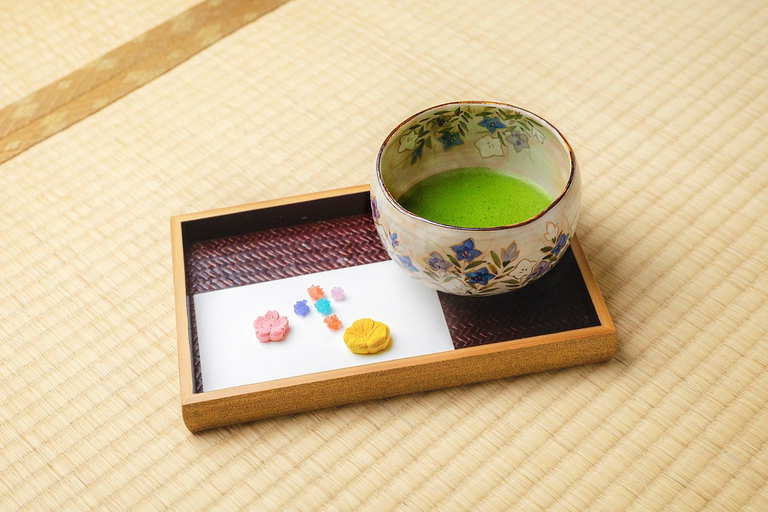 Kyoto: Machiya House Tea Ceremony and Kimono Rental