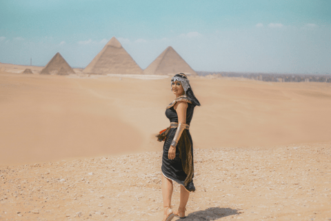 Cairo: Private Photo Session with a Local Photographer Gold Package (100 min, 60 photos)