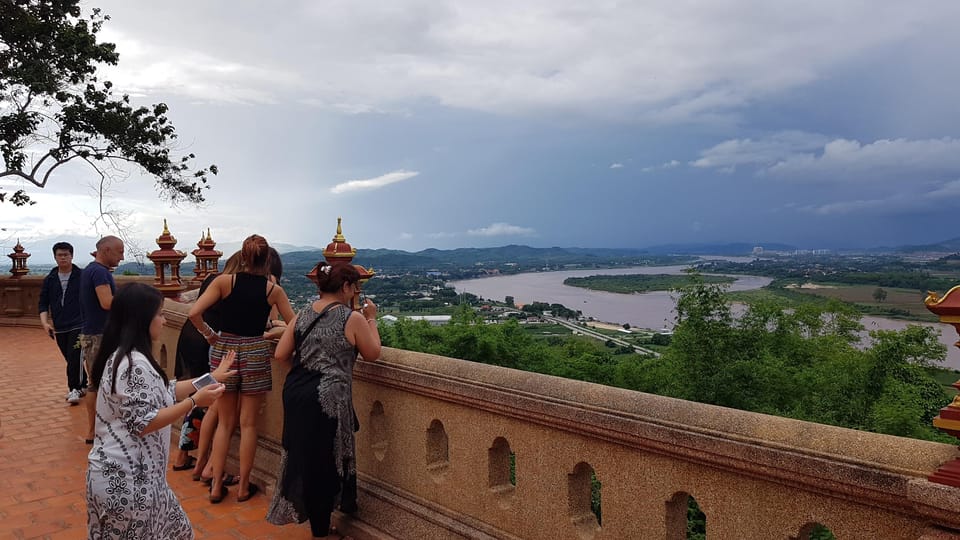 Guide with lunch full day Highlight of Chiang Rai Join Tour - Hizvo