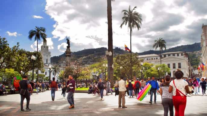 quito city tour capilla del hombre art museum