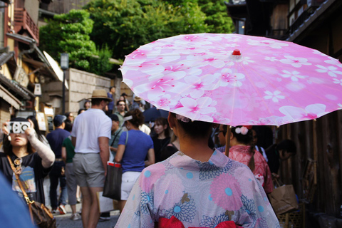 Kyoto: Food Tour 13 dishes and 4 Local Eateries