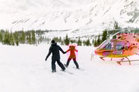 BANFF / JASPER, CANADIAN ROCKIES HELICOPTERS & SANKSHOE Tour - Housity