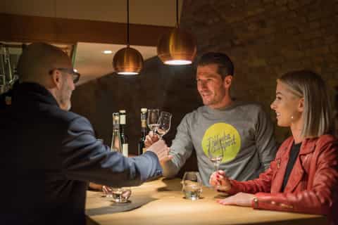 Budapest: Pálinka Experience with Sample or Full Tasting