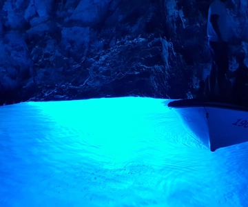 From Hvar: Vis Island and Blue Cave Speedboat Tour