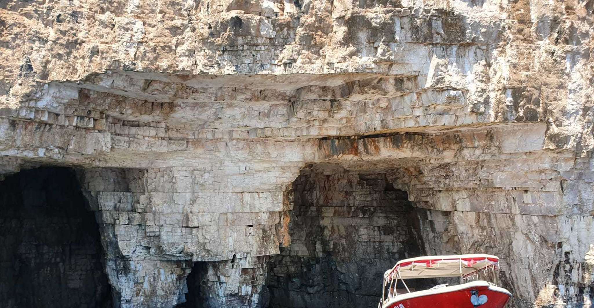 Da Hvar, Vis Island e Blue Cave Molegeboat Tour - Housity