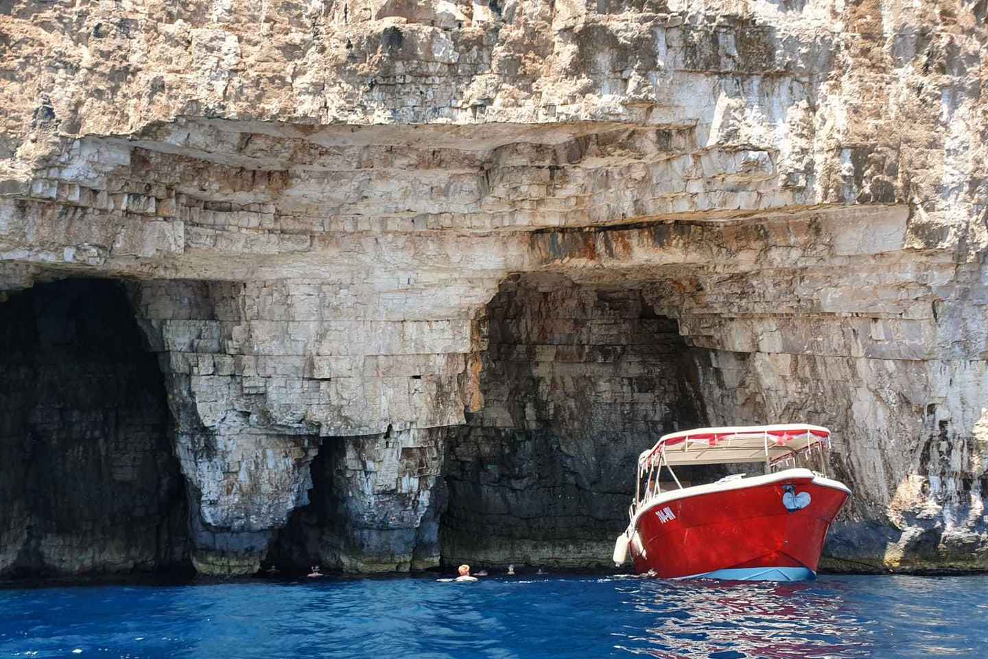 Desde Hvar: Tour en lancha rápida a la Isla de Vis y la Cueva Azul