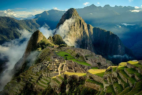 Peru 11d/Hotel 3*** ColcaCanyon, TiticacaLake, MachuPicchu Peru 11d/Hotel 3*** ColcaCanyon, MachuPicchu Solo traveler