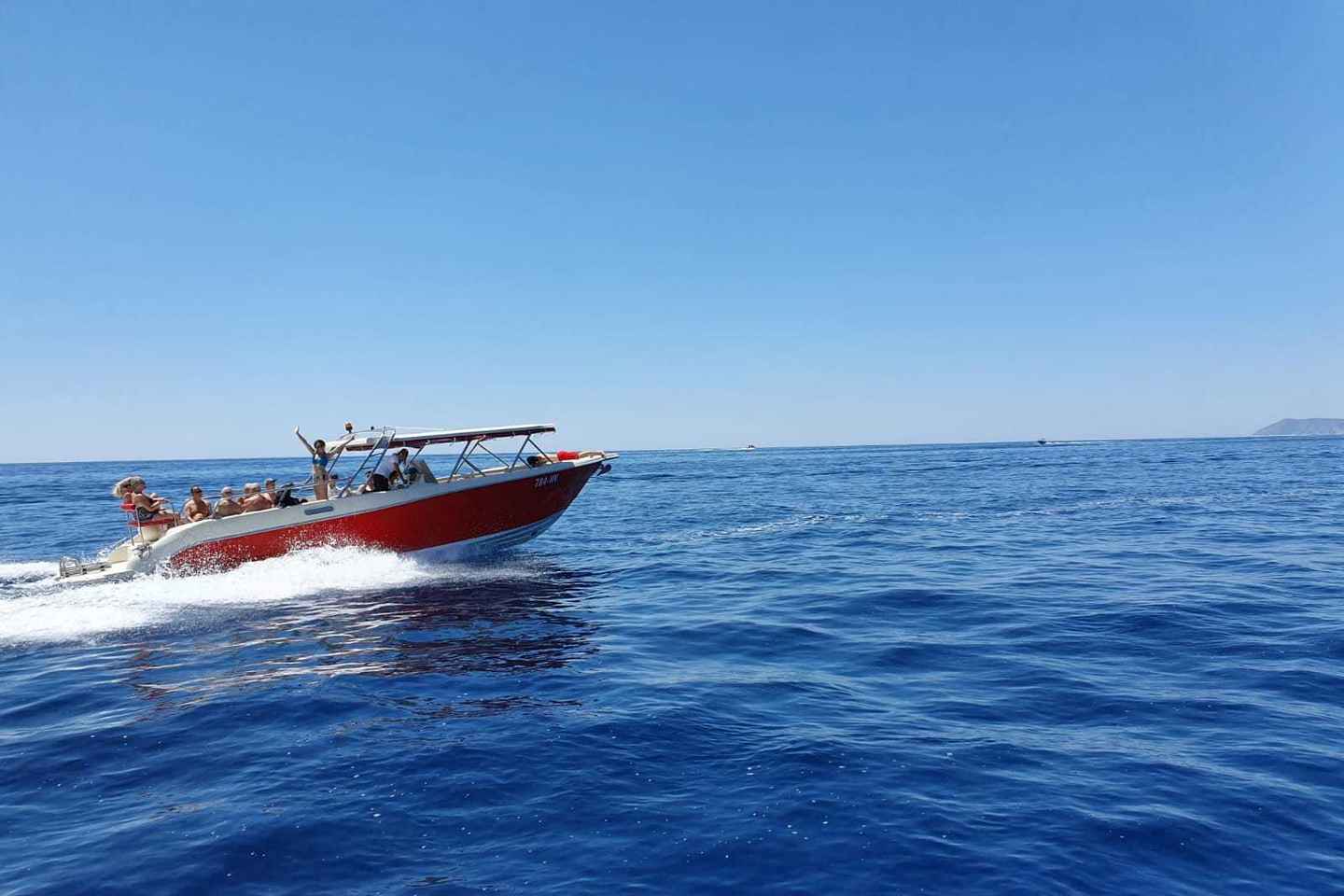 Desde Hvar: Tour en lancha rápida a la Isla de Vis y la Cueva Azul