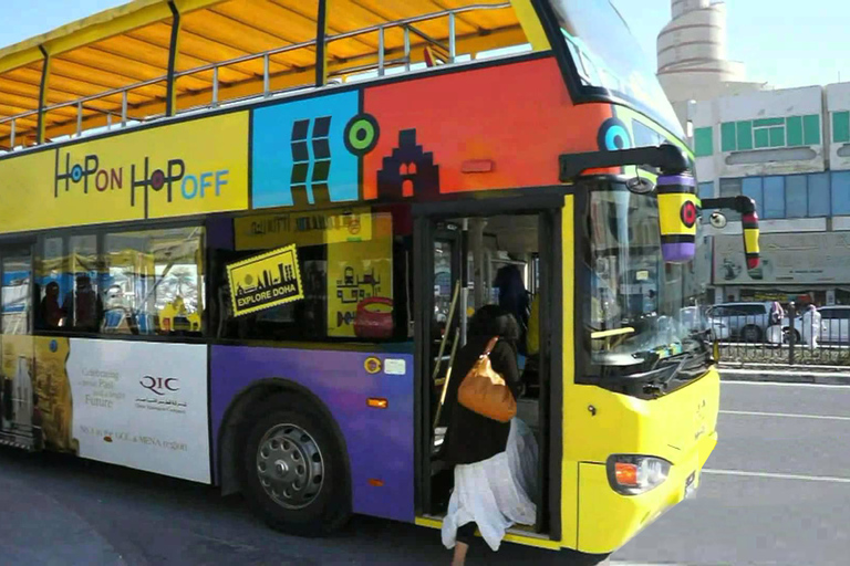 Doha: Bilhete de ônibus hop-on hop-off de 24 horas com guia de áudioDoha: Bilhete Hop-On Hop-Off de 24 Horas com Guia de Áudio