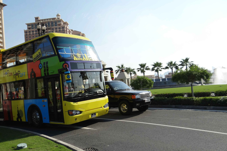 Doha: Bilhete de ônibus hop-on hop-off de 24 horas com guia de áudioDoha: Bilhete Hop-On Hop-Off de 24 Horas com Guia de Áudio