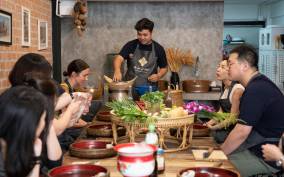 Bangkok: Hands-On Thai Cooking Class & Morning Market Tour