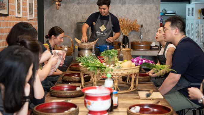 bangkok handson thai cooking class and si lom market tour