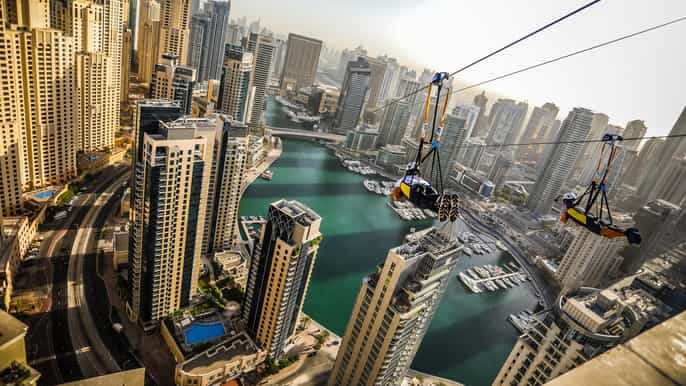 dubai tokkelbaan over de marina