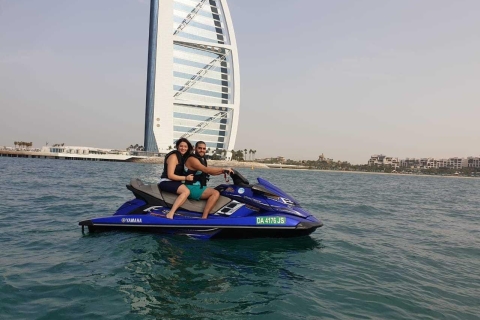 Dubaï : tour en jetski de 30 minBurj al-Arab : balade de 30 min en jet-ski