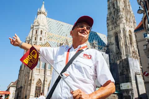 Vienna: Hop-On Hop-Off Sightseeing Bus Tour & Cruise Option