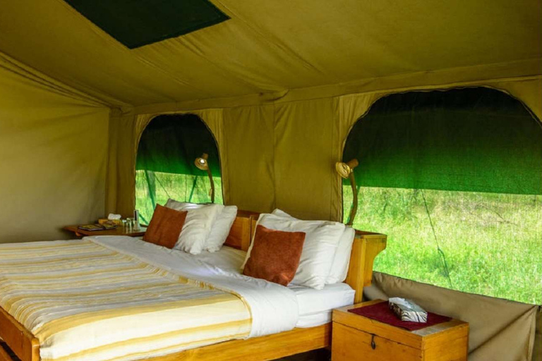 Nairobi: campamento de 3 días en grupo Maasai Mara o safari en el albergueNairobi: Safari Masai Mara Lodge de 3 días