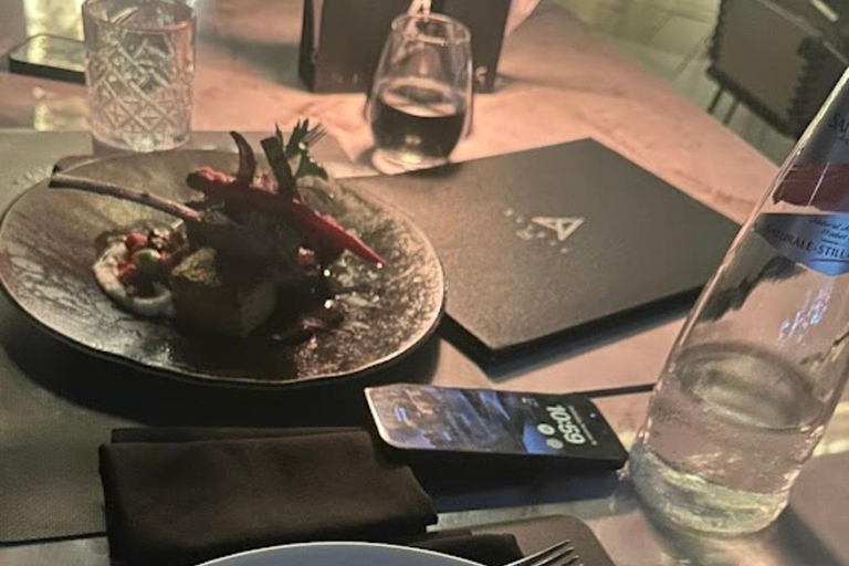 Accra: Instagrammable Nightlife Tour with a welcome drink Accra Tour: 1 Welcome Drink, 360° Skybar Views, & Shopping