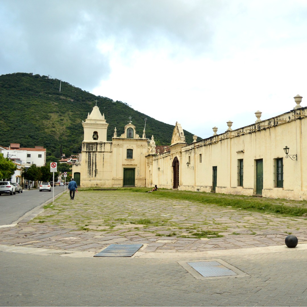 Colagem de mídia