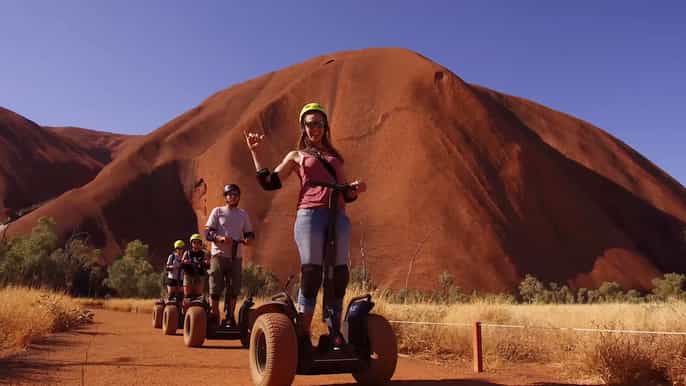 uluru frokost og guidet tur på segway i soloppgang