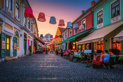 Depuis Budapest : demi-journée à SzentendreExcursion d'une demi-journée à Szentendre au départ de Budapest - Retour en bateau