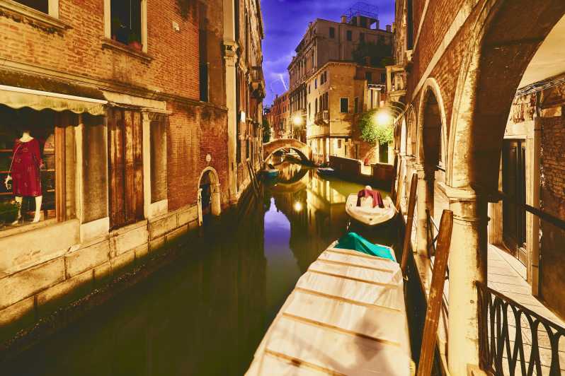 venice ghost and legends walking tour