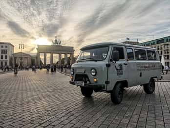 Berlin: Private Sowjet-Tour im russischen Minibus Berlin: Private Sowjet-Tour im russischen Minibus