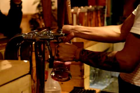 Quito: Tour guiado de arte de rua com uma cerveja artesanal