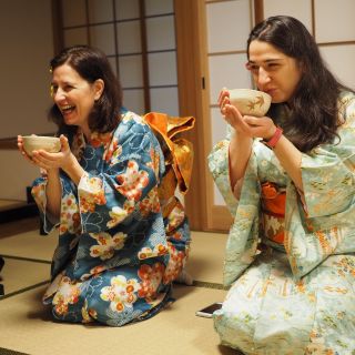 Miyajima: Cultural Experience in a Kimono