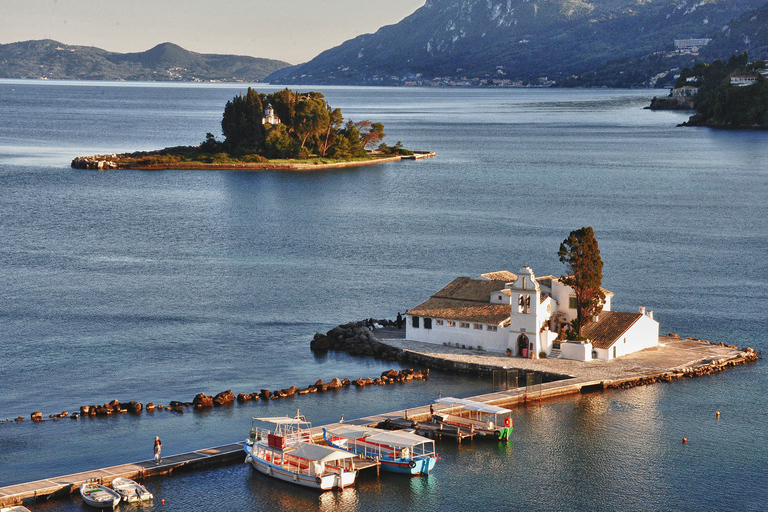 Corfu: Achilleon Palace and Kanoni Private Tour