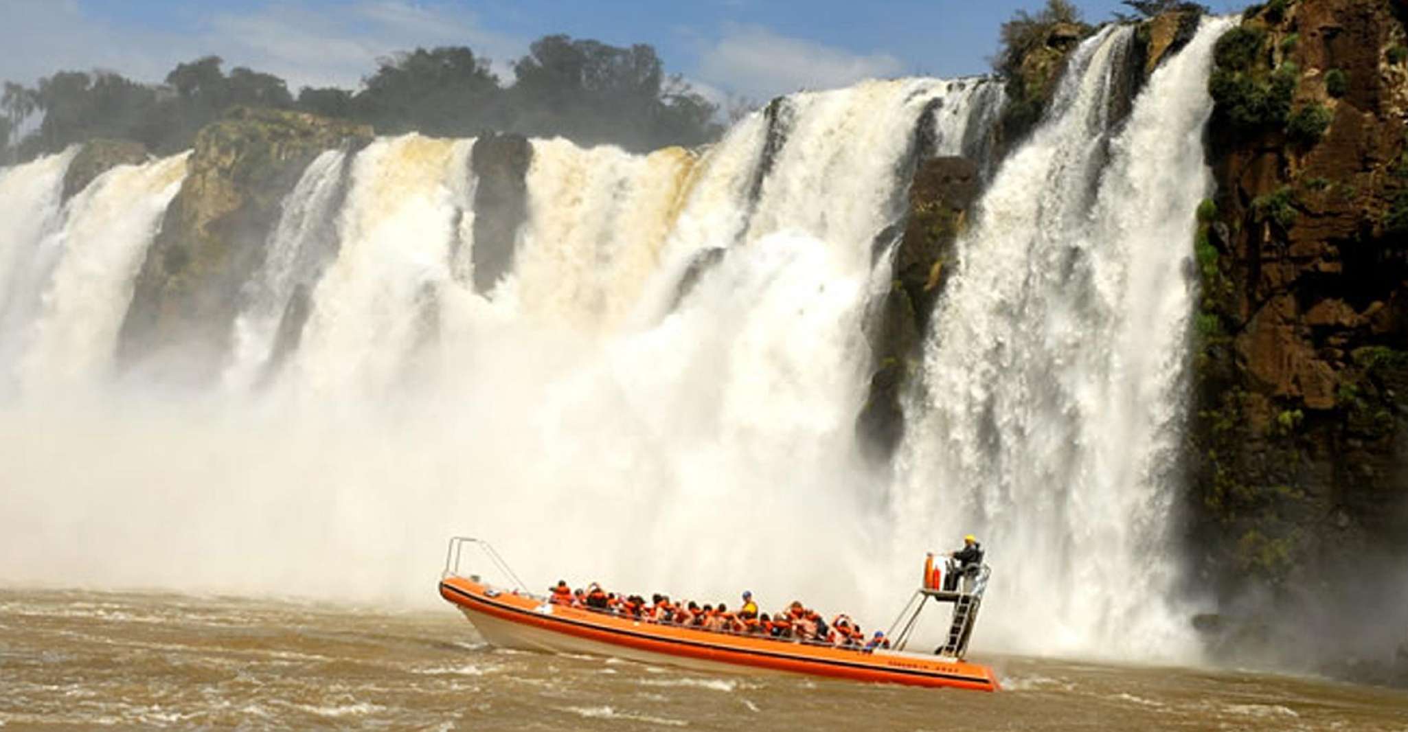 Iguazu Falls, Gran Aventura Boat and Argentinian Falls Tour - Housity