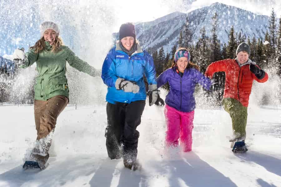 Von Banff aus: Schneeschuhwandern Tour im Kootenay National Park. Foto: GetYourGuide Von Banff aus: Schneeschuhwandern Tour im Kootenay National Park. Foto: GetYourGuide