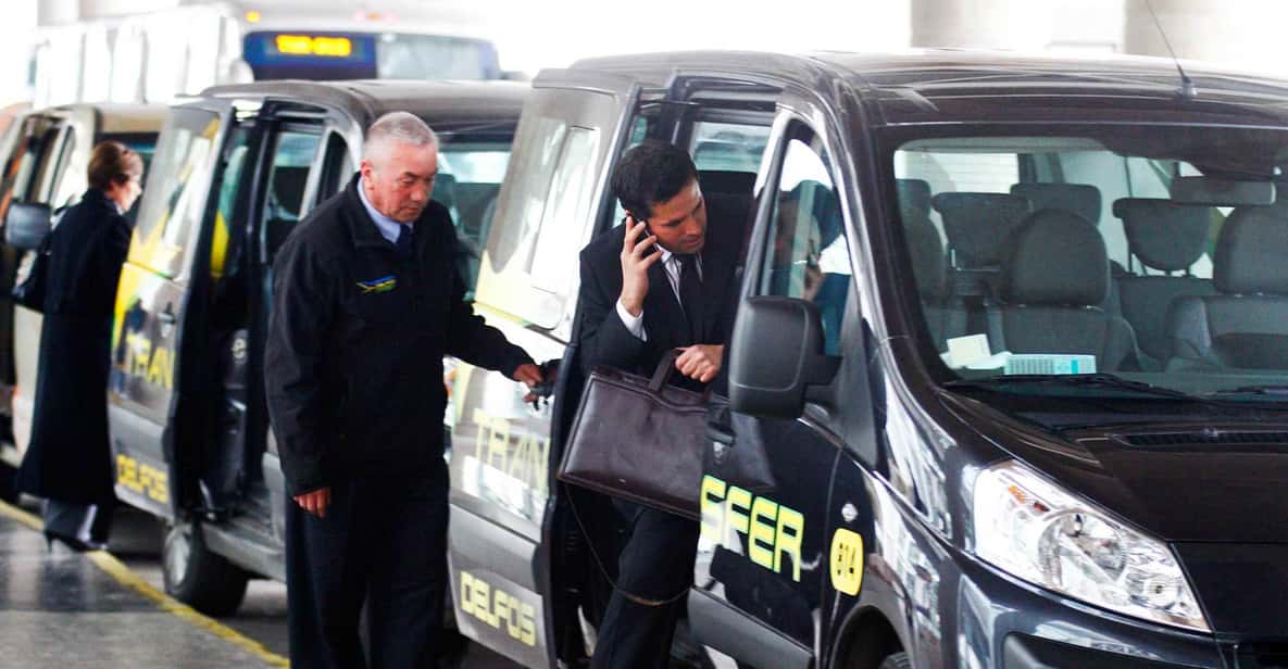 Santiago Airport: Shared Arrival or Departure Transfer