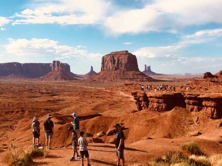 Monument Valley: Backcountry Jeep Tour med Navajo Guide