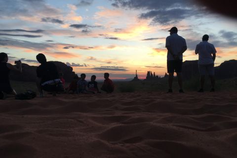 Monument Valley: tour di 3 ore all'alba con guida Navajo