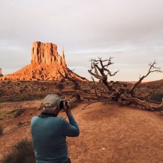 Monument Valley: 3-Hour Sunrise Tour with Navajo Guide