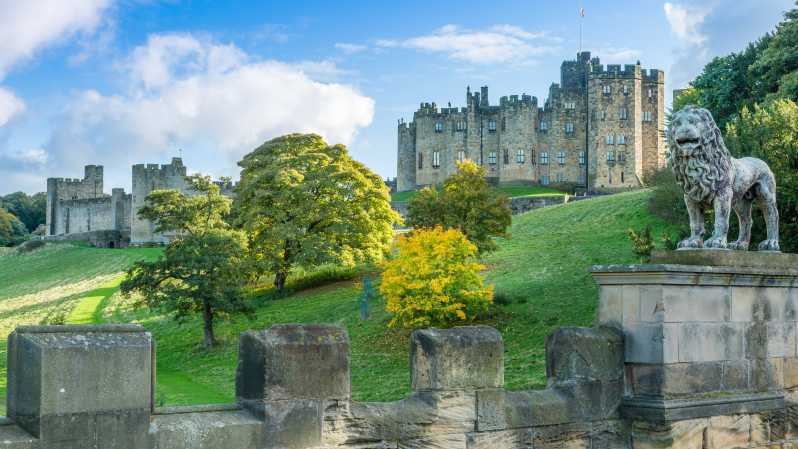 Alnwick Castle, Northumberland & Scottish Borders 1-Day Tour