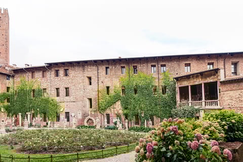 Vicenza: Private Walking Tour with Teatro Olimpico