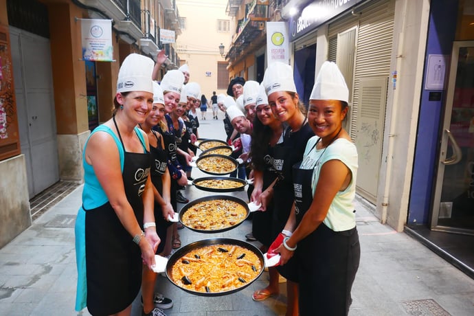 Valencia: Valencian Paella Cooking Class