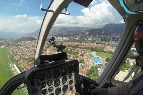 Medellín: Private Stadtrundfahrt mit dem Hubschrauber