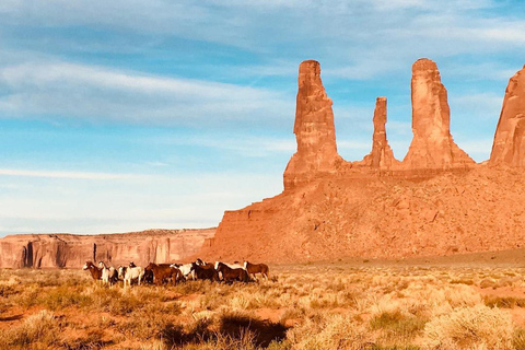 Monument Valley: tour di 3 ore all'alba con guida Navajo