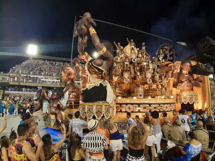 Riokarnevalen 2024 Entré till Sambaparaden & pendeltjänst GetYourGuide
