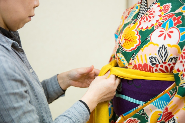 Kioto: Możliwość 1-dniowego wypożyczenia kimonaWypożyczalnia kimon Hana Plan