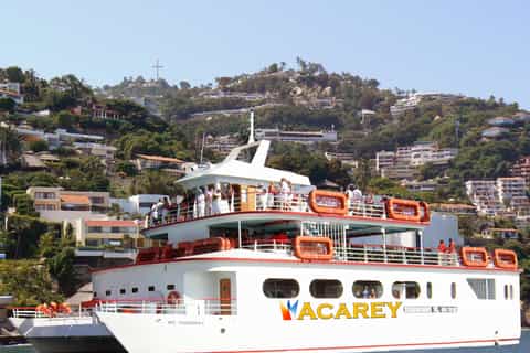 Crucero al atardecer en la bahía de Acapulco