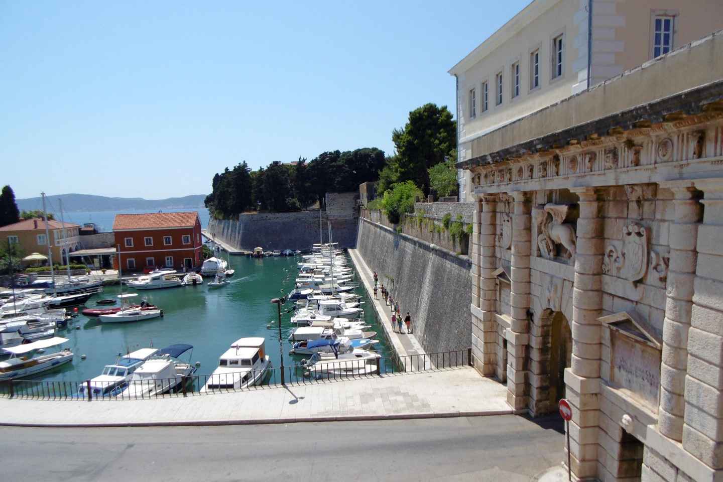 Zadar: Private Walking Tour Through 3,000 Years of History
