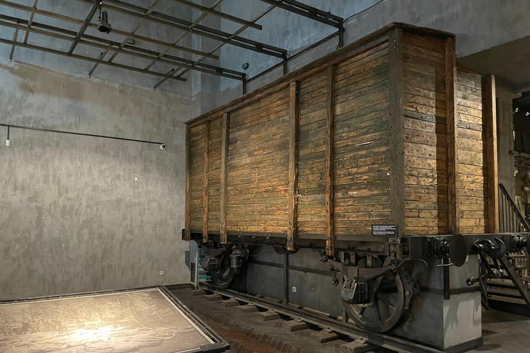 Tbilisi: Museum of Soviet Occupation Guided Tour