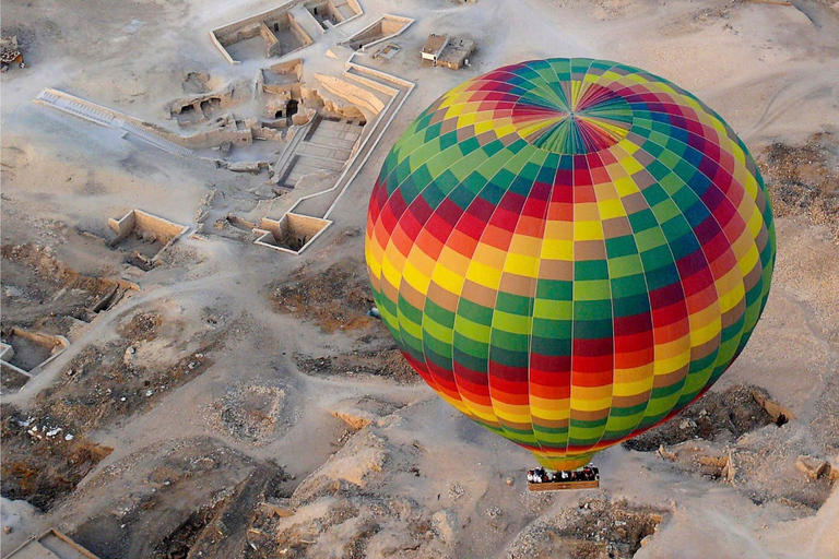 Luxor: giro in mongolfiera sul tempio di HatshepsutOpzione standard