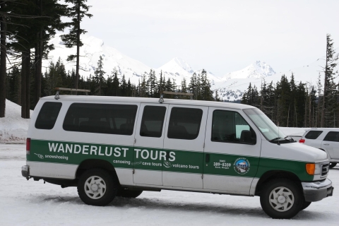 Zakręt: półdniowa wycieczka na rakietach śnieżnych w paśmie górskim Cascade