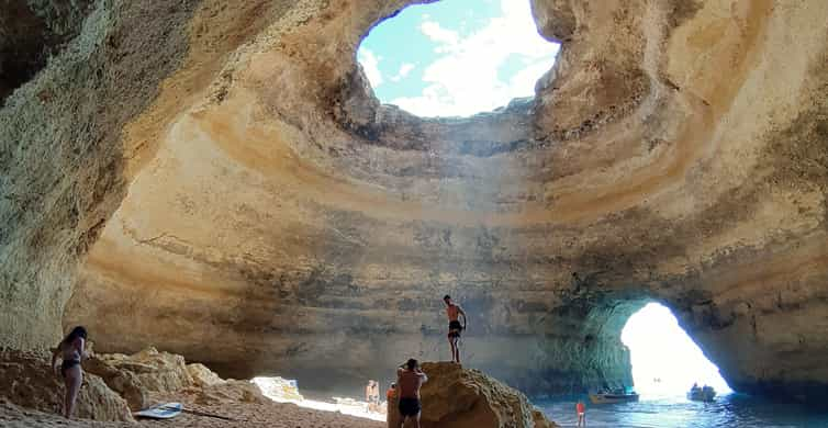 Depuis Faro excursion guidée à la grotte de Benagil GetYourGuide